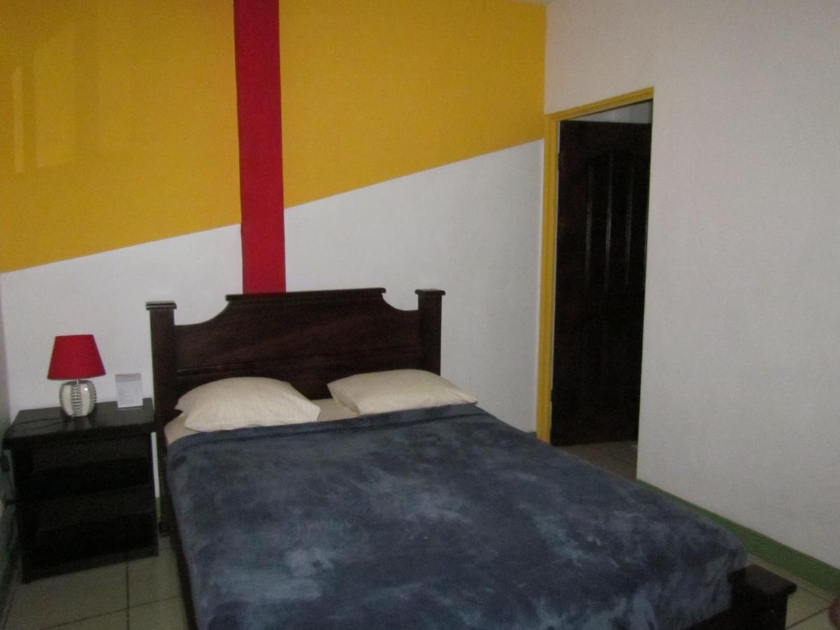 Hostel Shakti Сан-Хосе Экстерьер фото