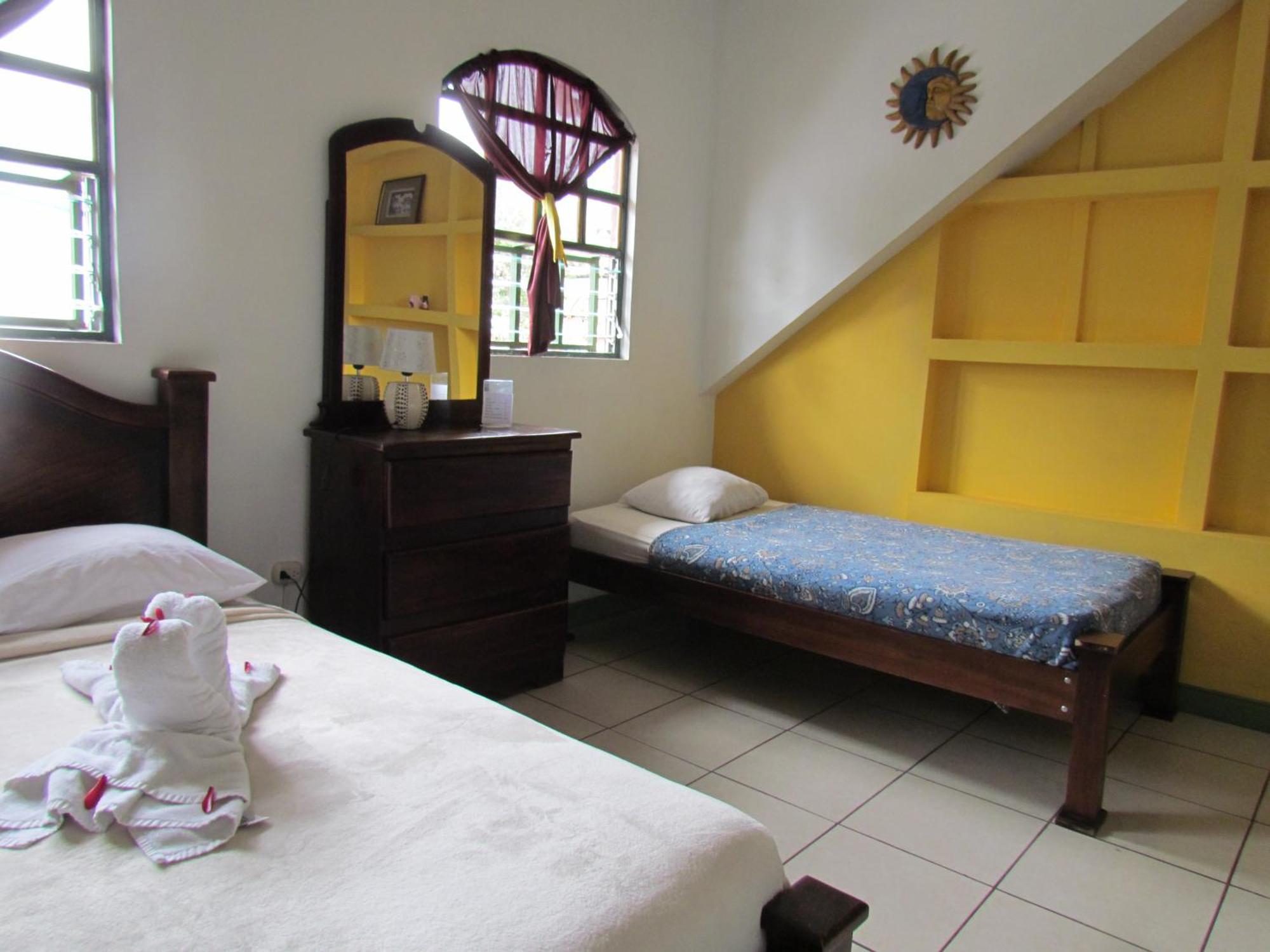 Hostel Shakti Сан-Хосе Экстерьер фото