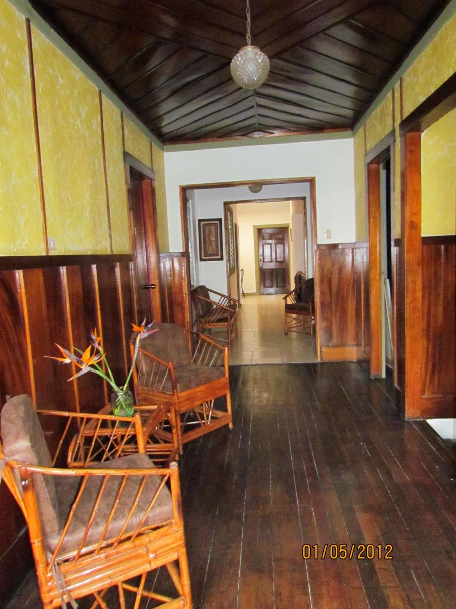 Hostel Shakti Сан-Хосе Экстерьер фото